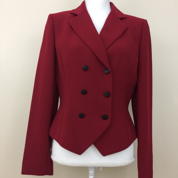 Tahari Jackets & Blazers - Like new! Beautiful TAHARI blazer.
